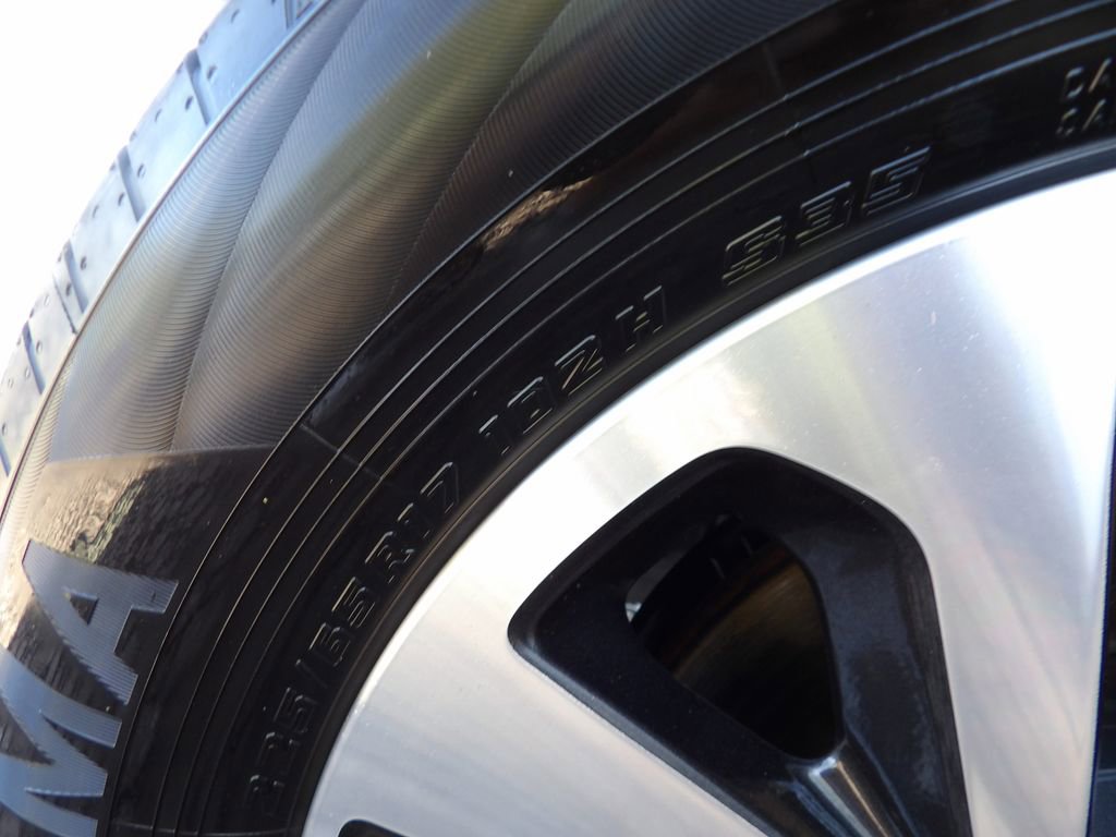 Used 2025 Subaru Outback Premium w/ Popular Package #1 image 25