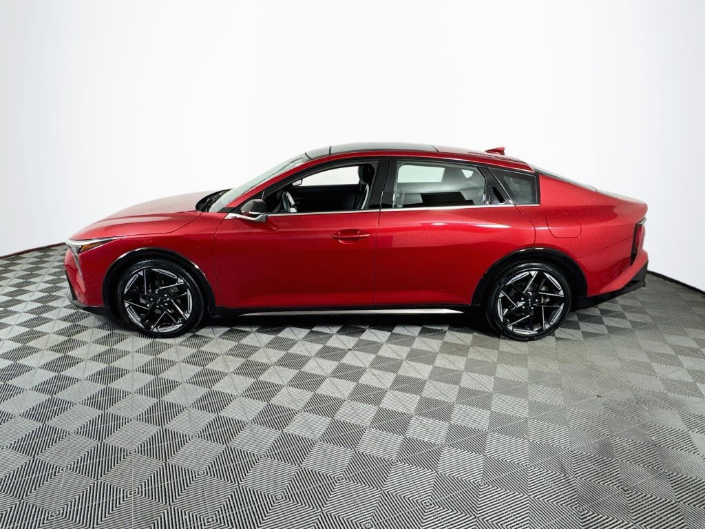 Used 2025 Kia K4 GT-Line w/ GT-Line Premium Package FWD image 4