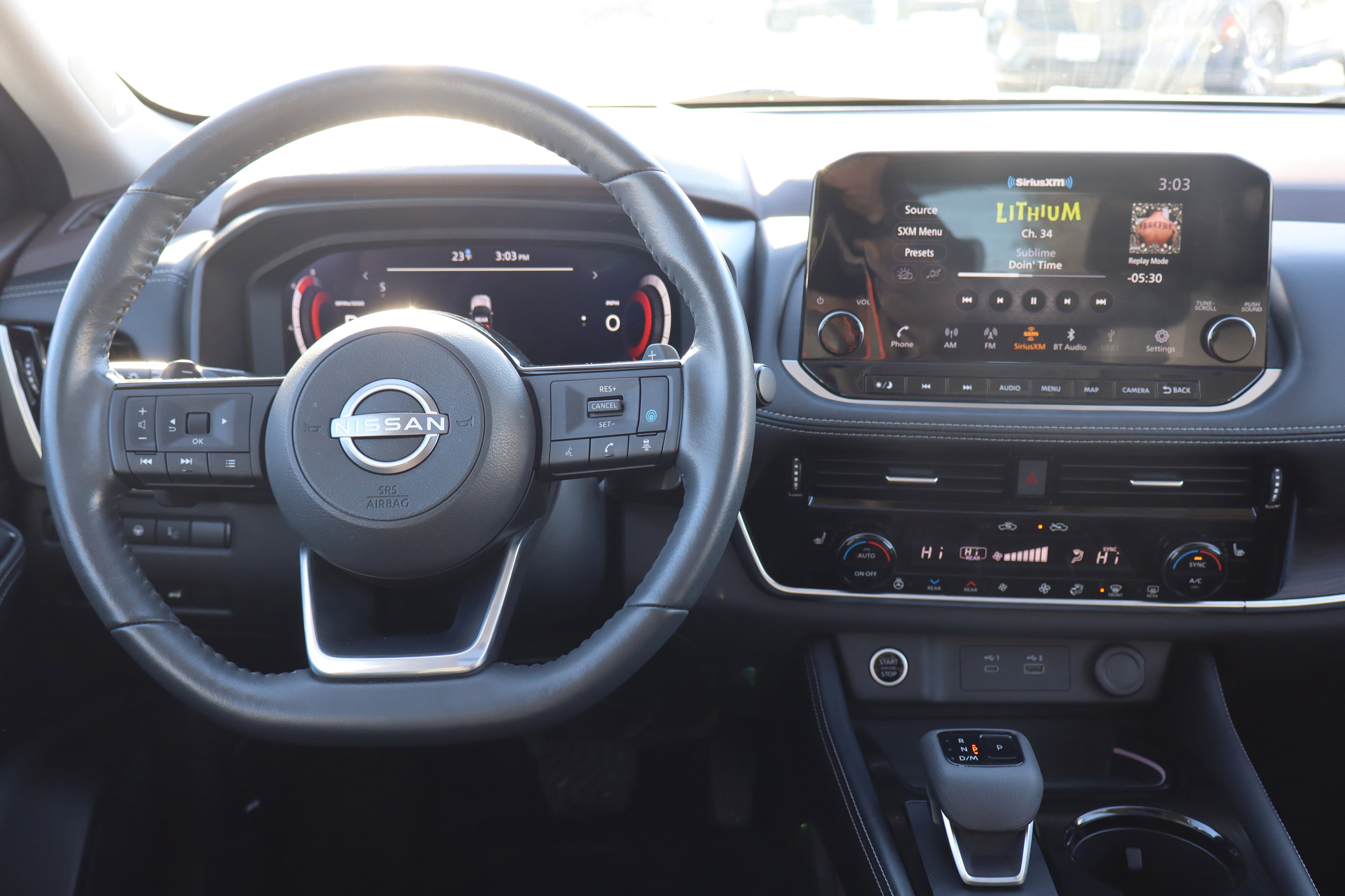 Used 2023 Nissan Rogue Platinum w/ Platinum Premium Package image 14