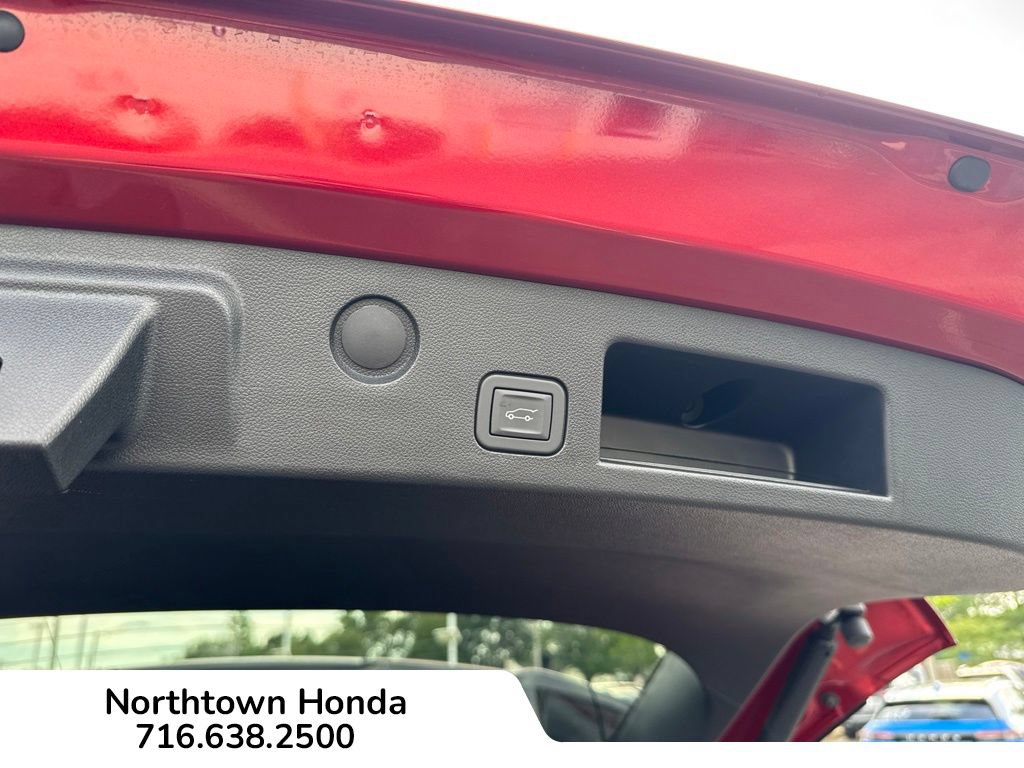 Used 2025 Chevrolet Equinox LT w/ Convenience Package II AWD/4WD image 20