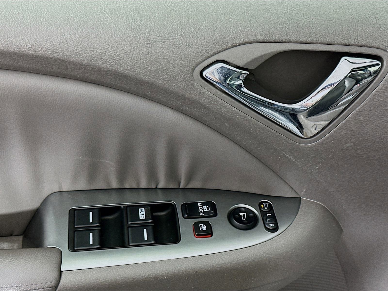 Used 2009 Honda Odyssey EX-L image 18