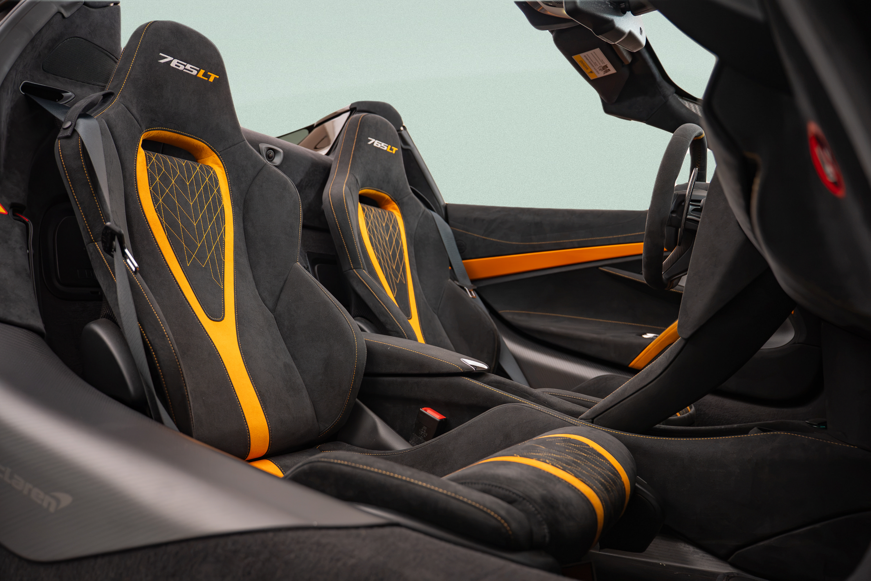 Used 2022 McLaren 765LT RWD image 14
