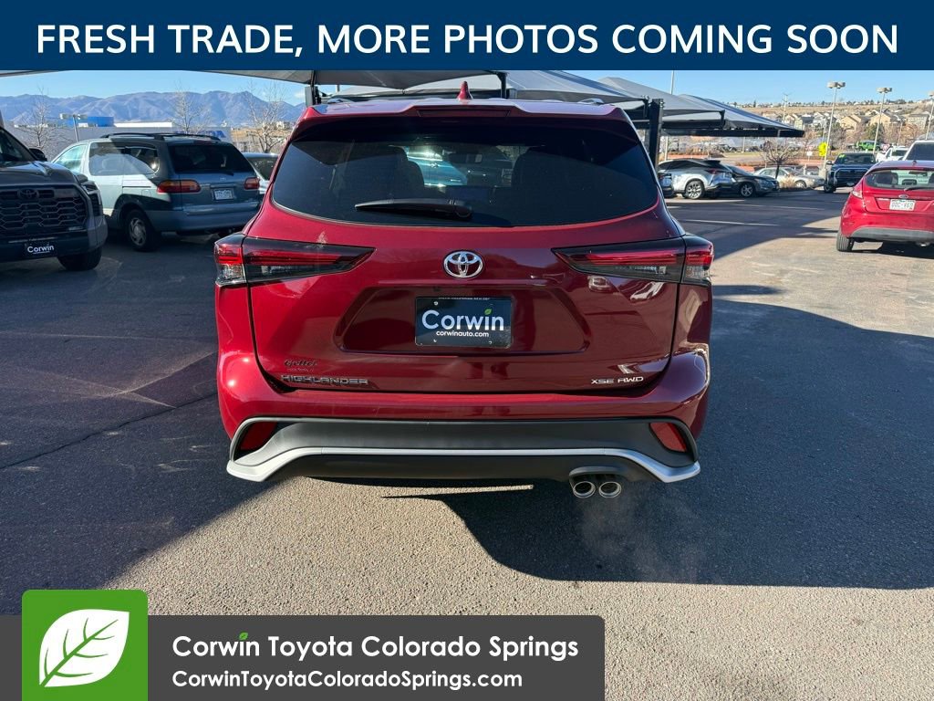 Used 2026 Toyota Highlander XSE image 6