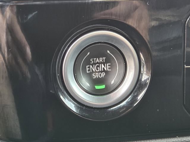 Used 2023 Chevrolet Silverado 1500 LT AWD/4WD image 21