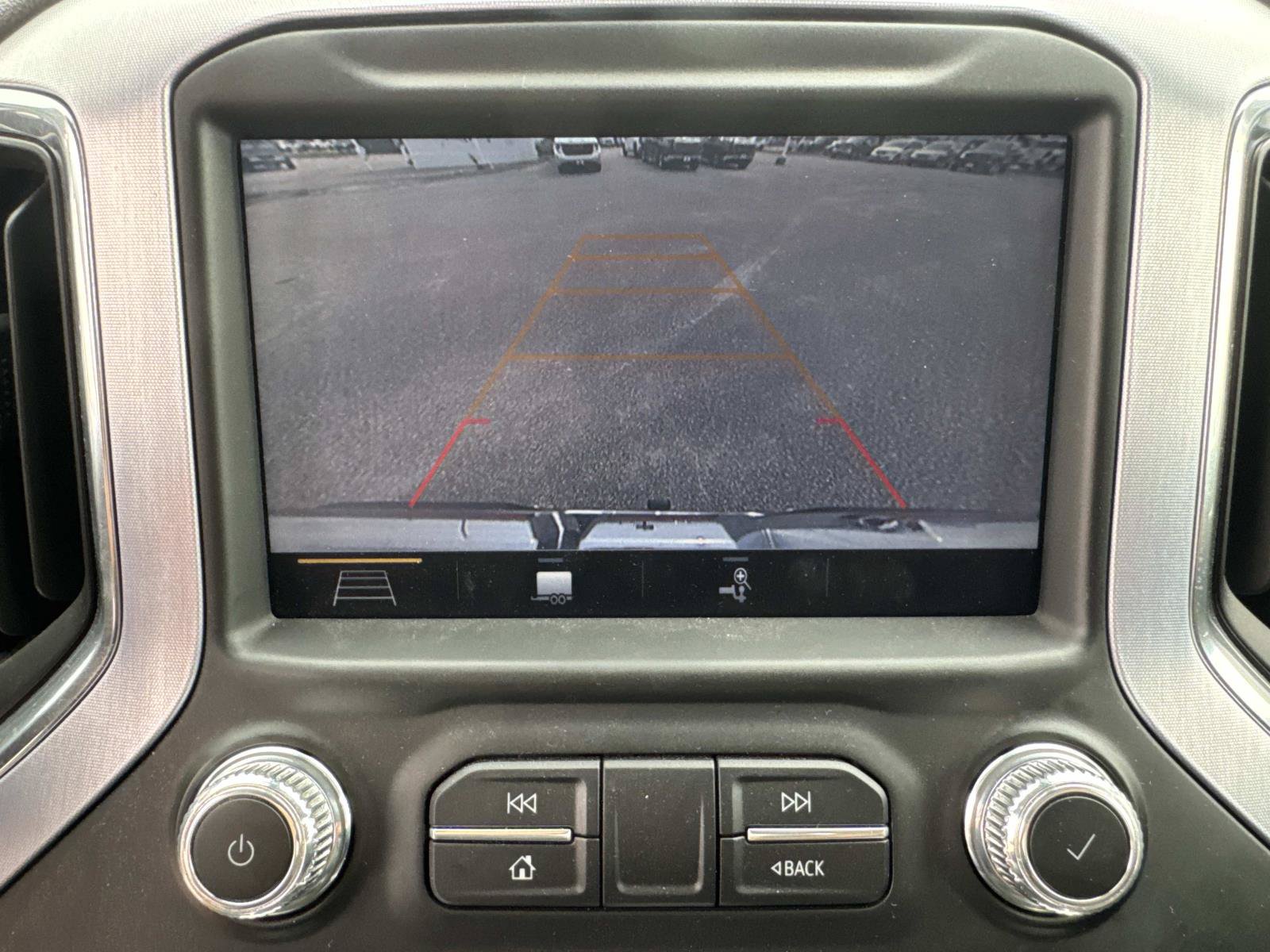 Used 2019 GMC Sierra 1500 SLT w/ SLT Premium Plus Package AWD/4WD image 32