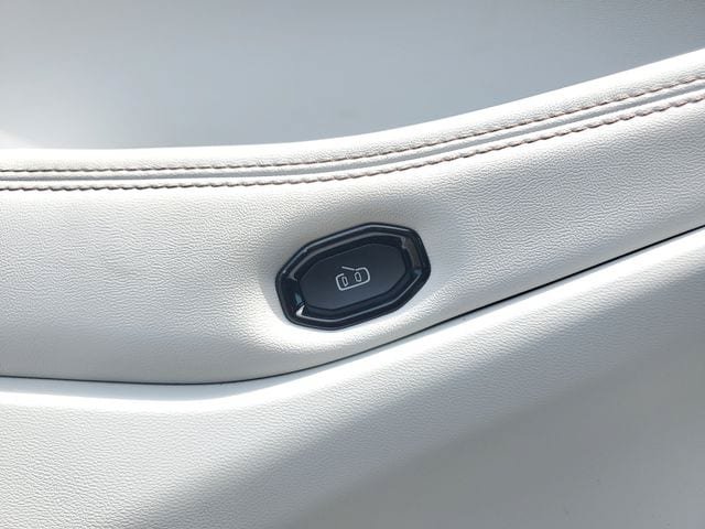 New 2026 Jeep Cherokee Overland AWD/4WD image 25