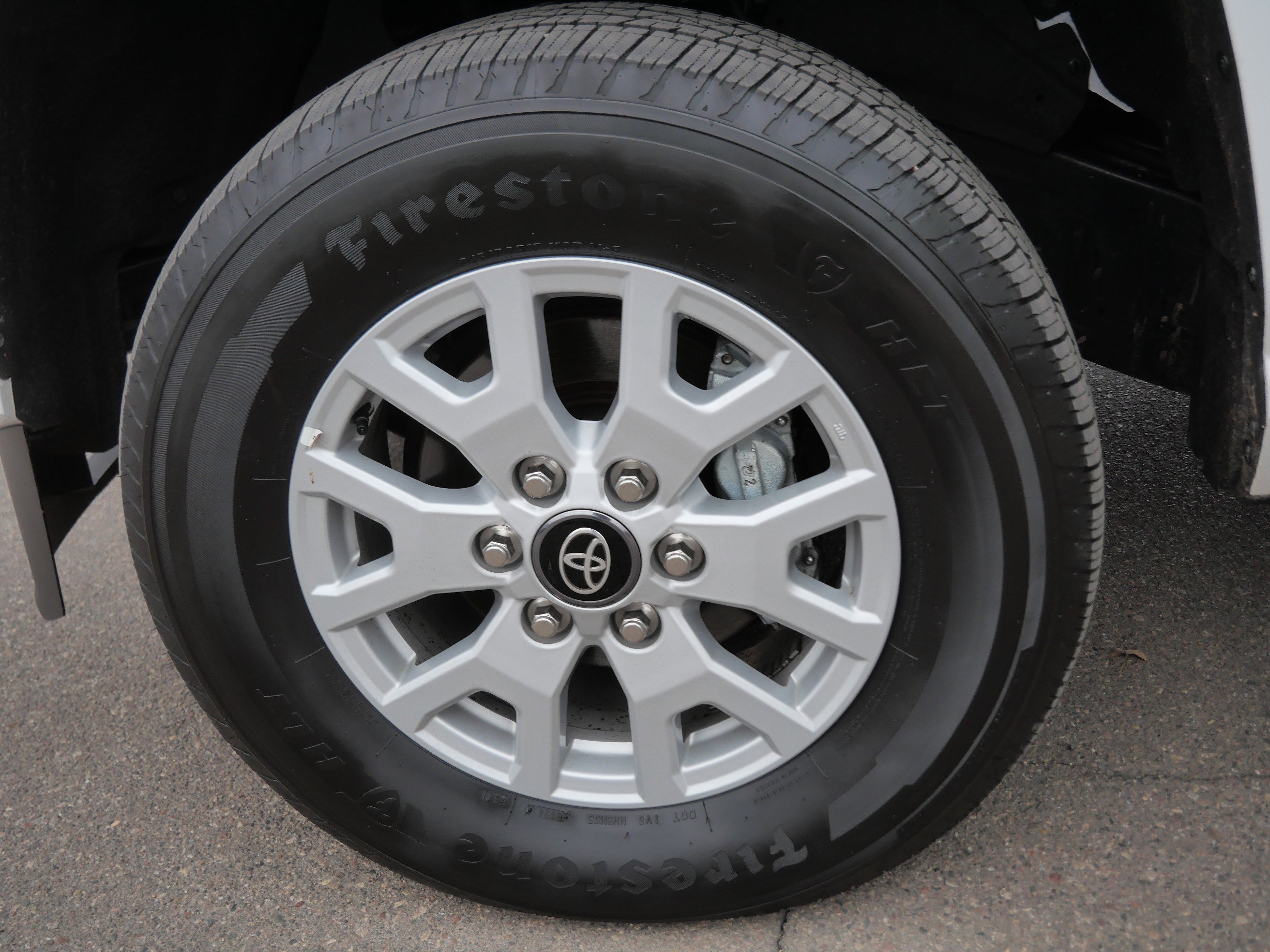 Certified 2024 Toyota Tacoma SR5 image 16