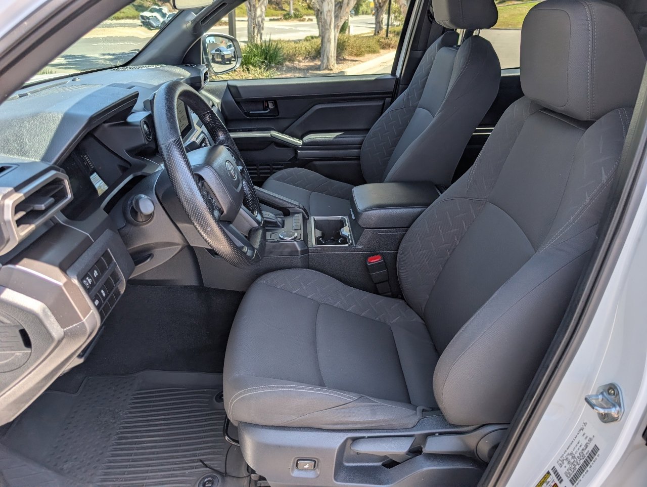 Used 2025 Toyota Tacoma SR5 image 2