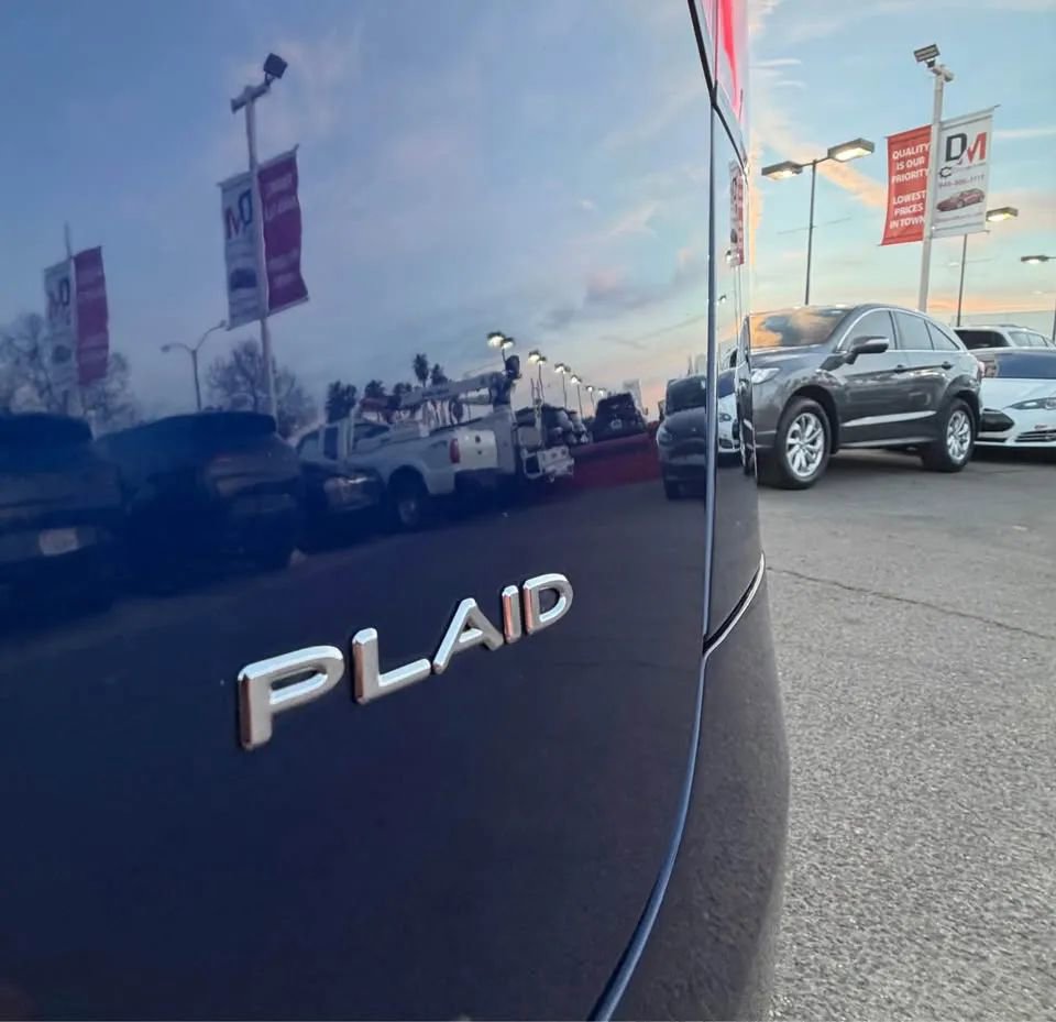 Used 2022 Tesla Model X Plaid image 14
