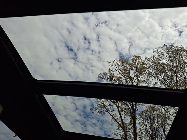 Used 2023 Ford Explorer Platinum w/ Technology Package image 14