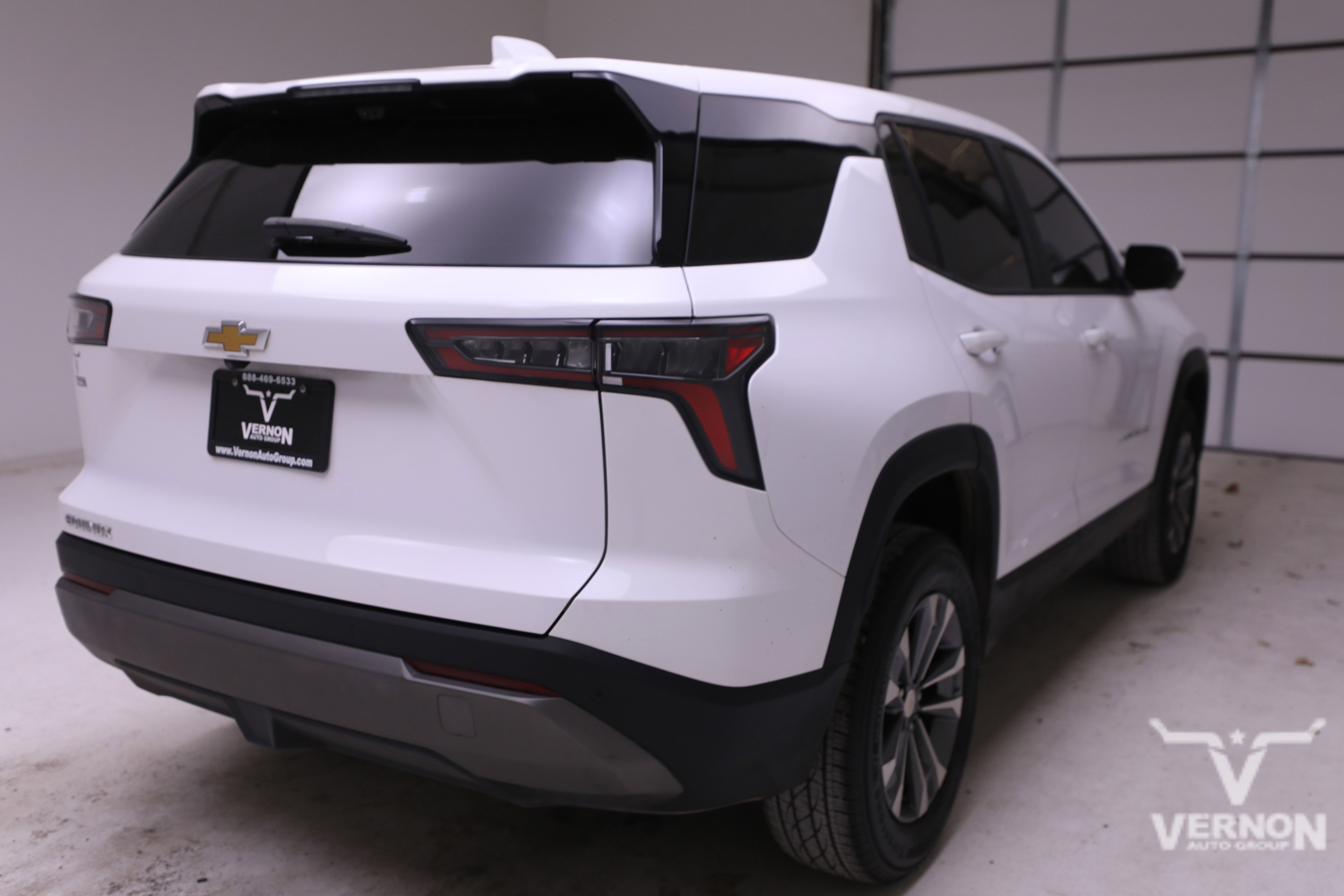 Used 2025 Chevrolet Equinox LT w/ Safety and Technology Package image 5