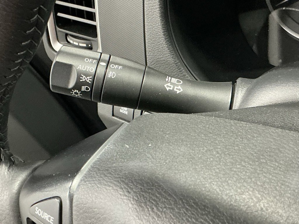 Used 2024 Nissan Frontier SL image 16