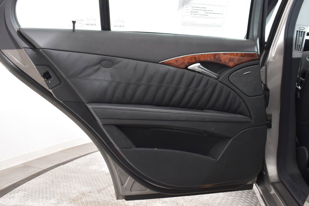 Used 2004 Mercedes-Benz E 500 Sedan image 21