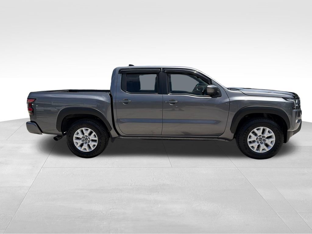 Used 2022 Nissan Frontier SV RWD image 9