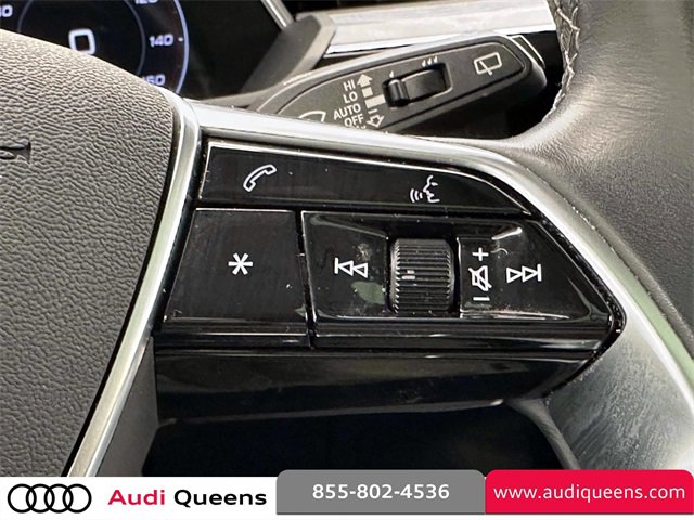 Certified 2022 Audi e-tron Premium image 30