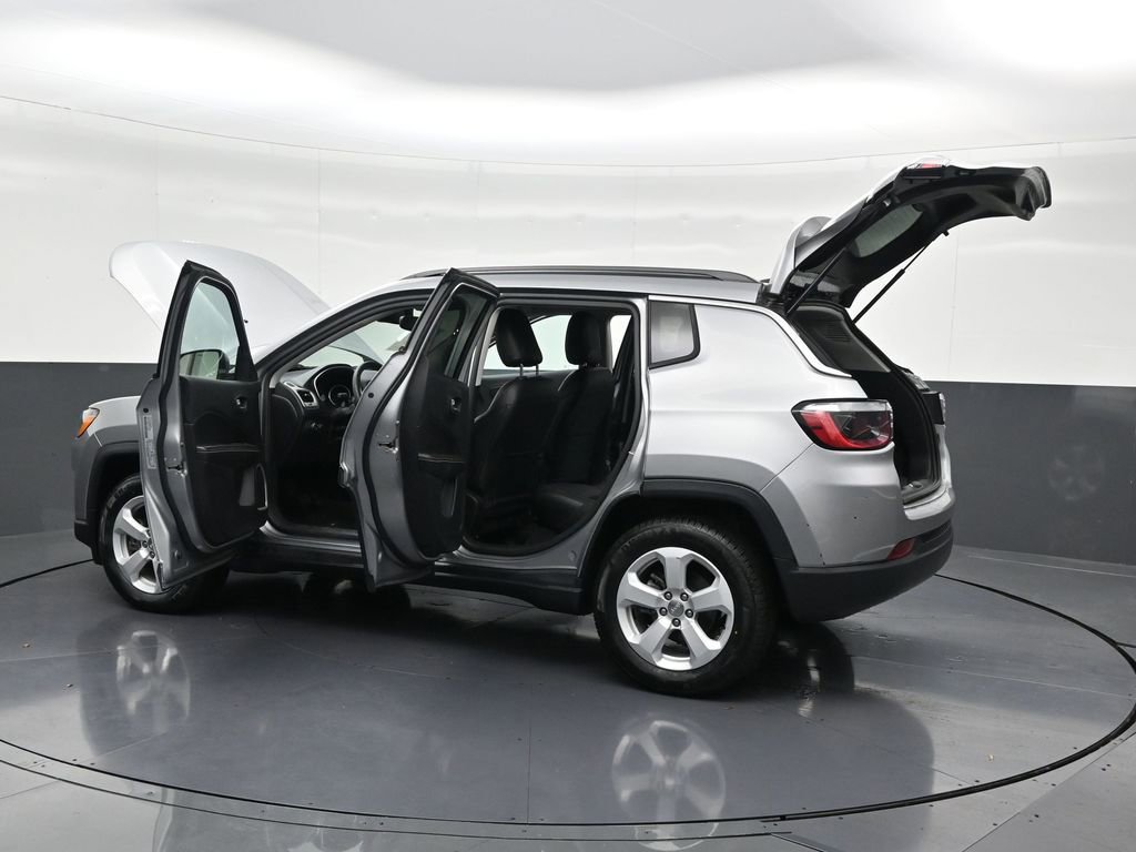 Used 2021 Jeep Compass Latitude image 33