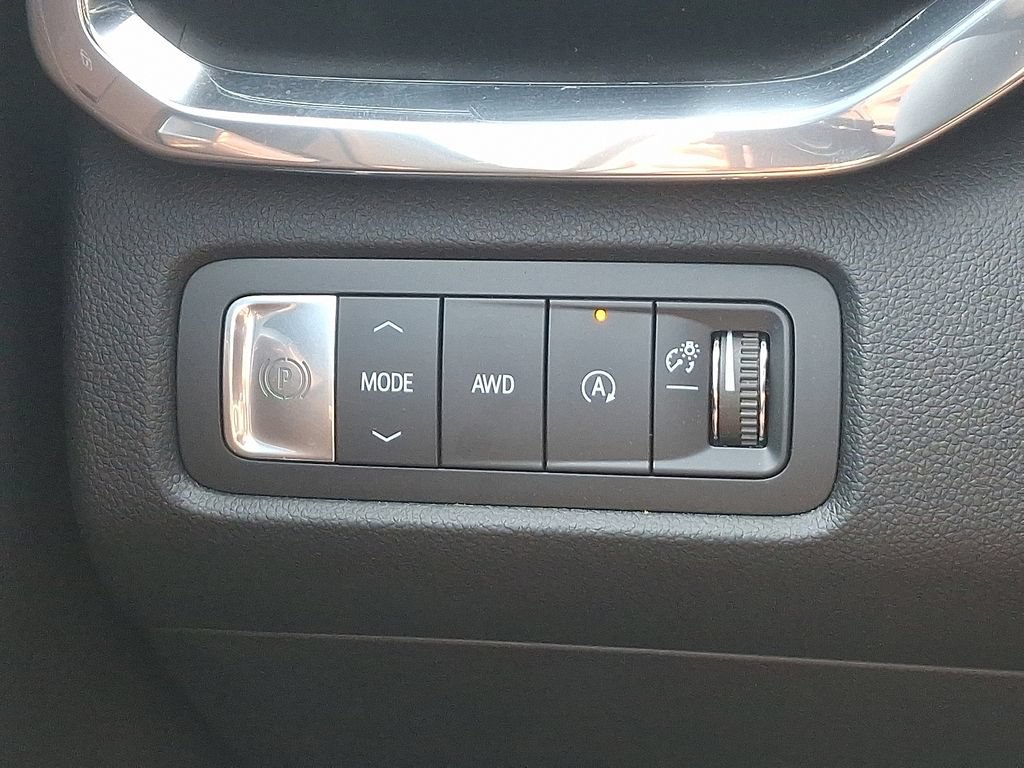 Certified 2025 GMC Acadia Elevation AWD/4WD image 23