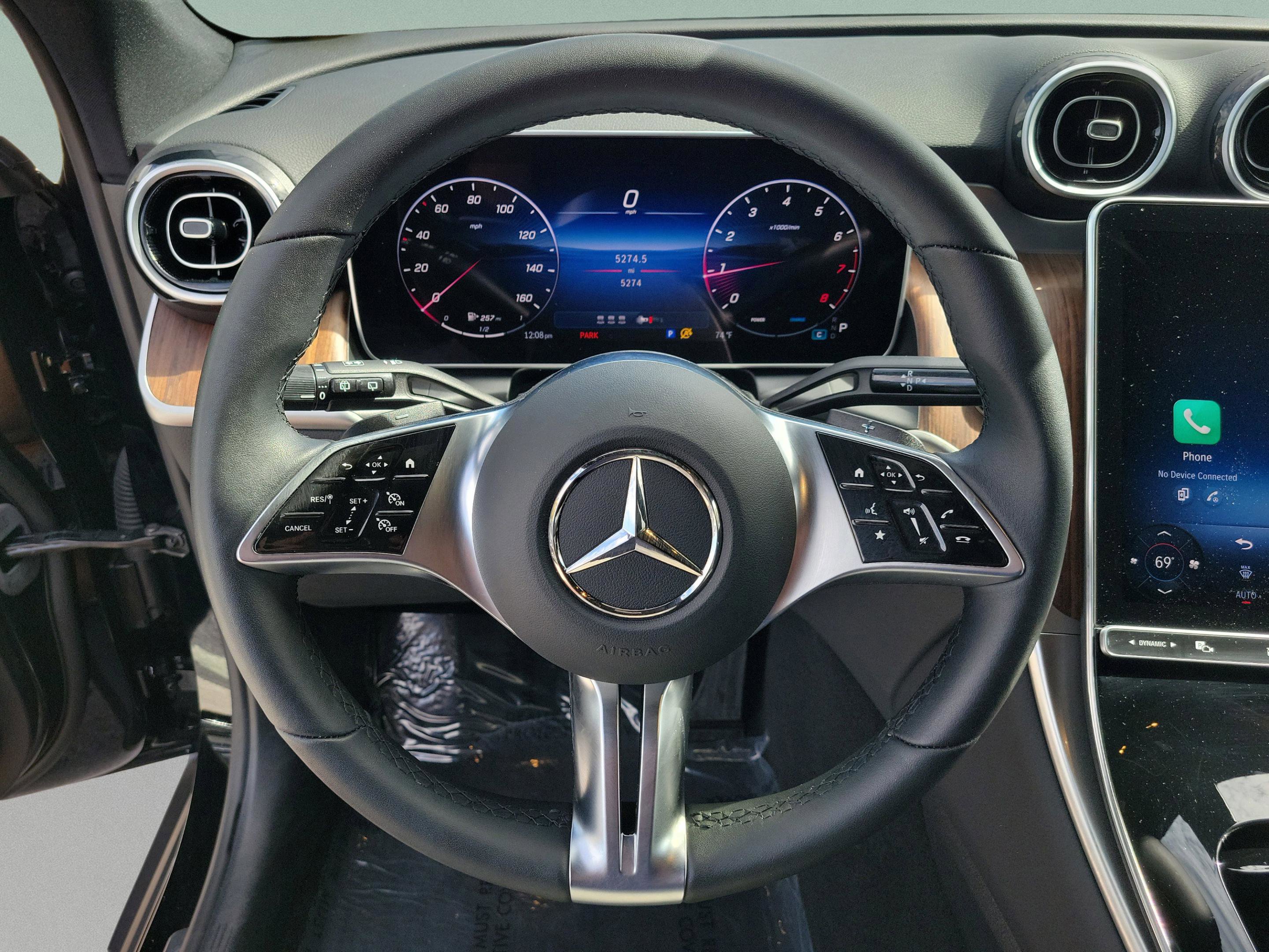 Used 2026 Mercedes-Benz GLC 300 image 27