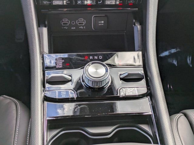 New 2025 Jeep Grand Cherokee Overland w/ Luxury Tech Group IV image 17