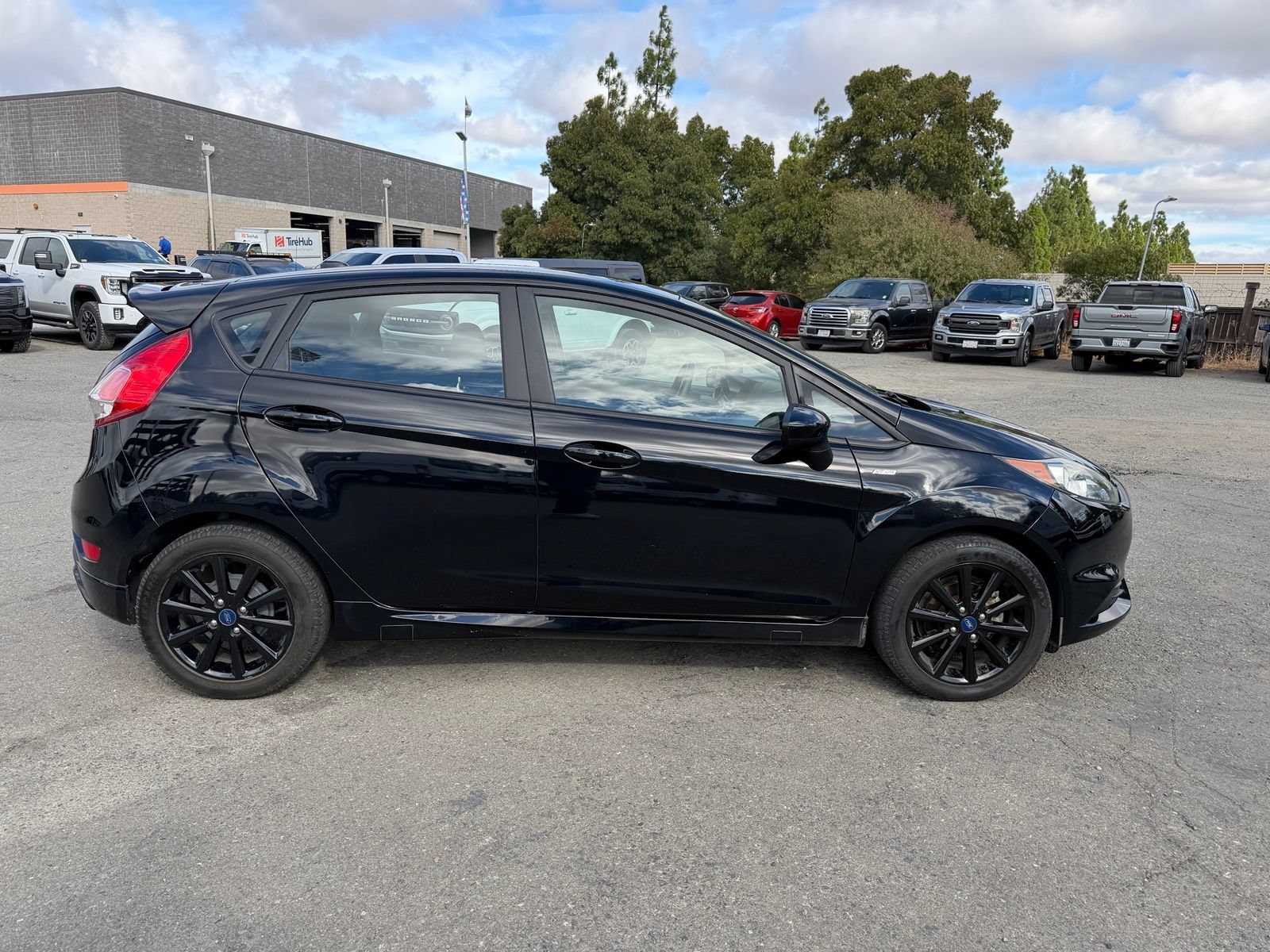 Used 2019 Ford Fiesta ST-Line FWD image 6