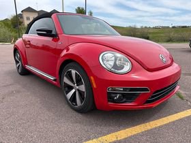 Used 2015 Volkswagen Beetle R-Line FWD image 4
