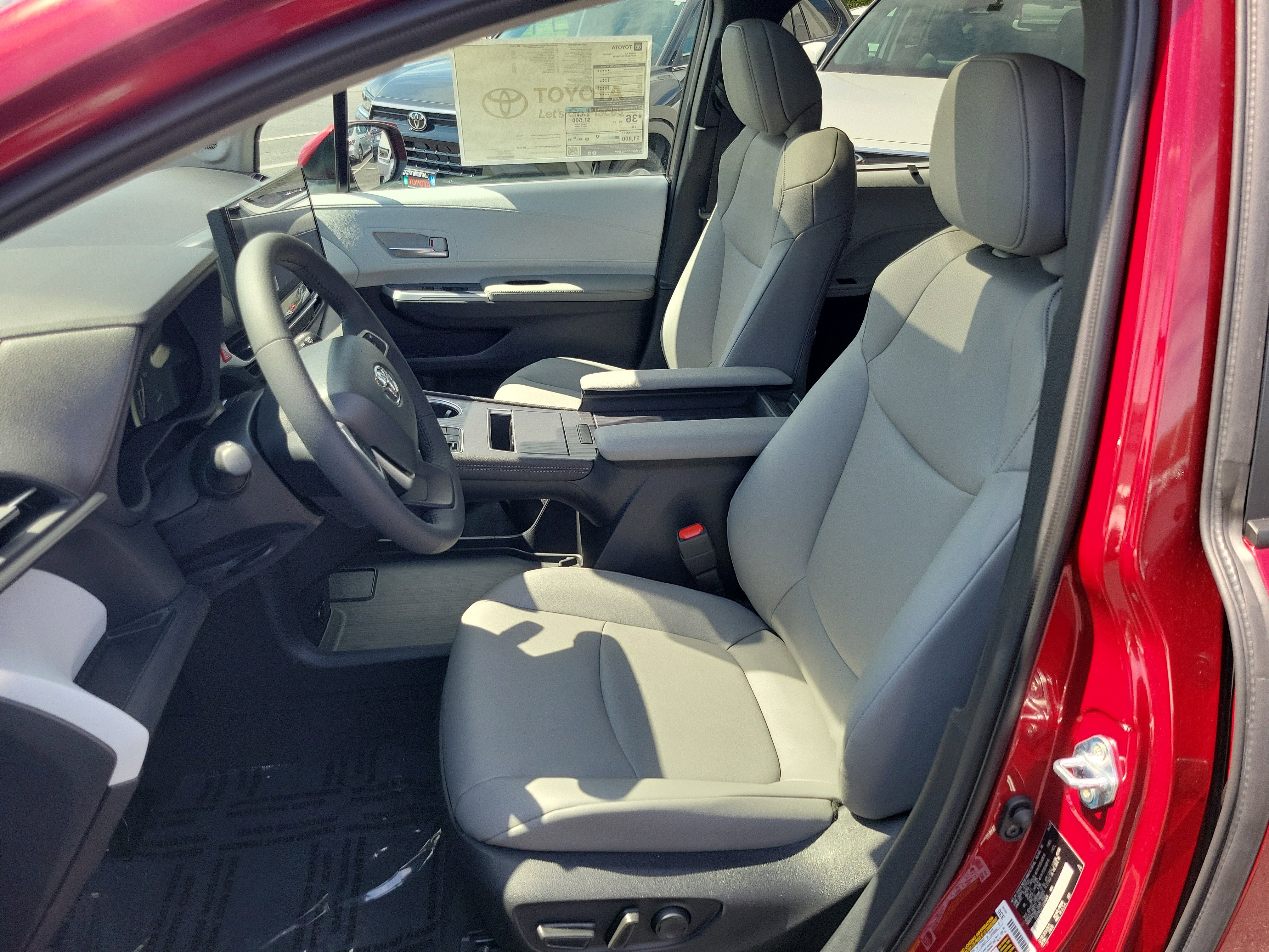 New 2026 Toyota Sienna XLE image 24