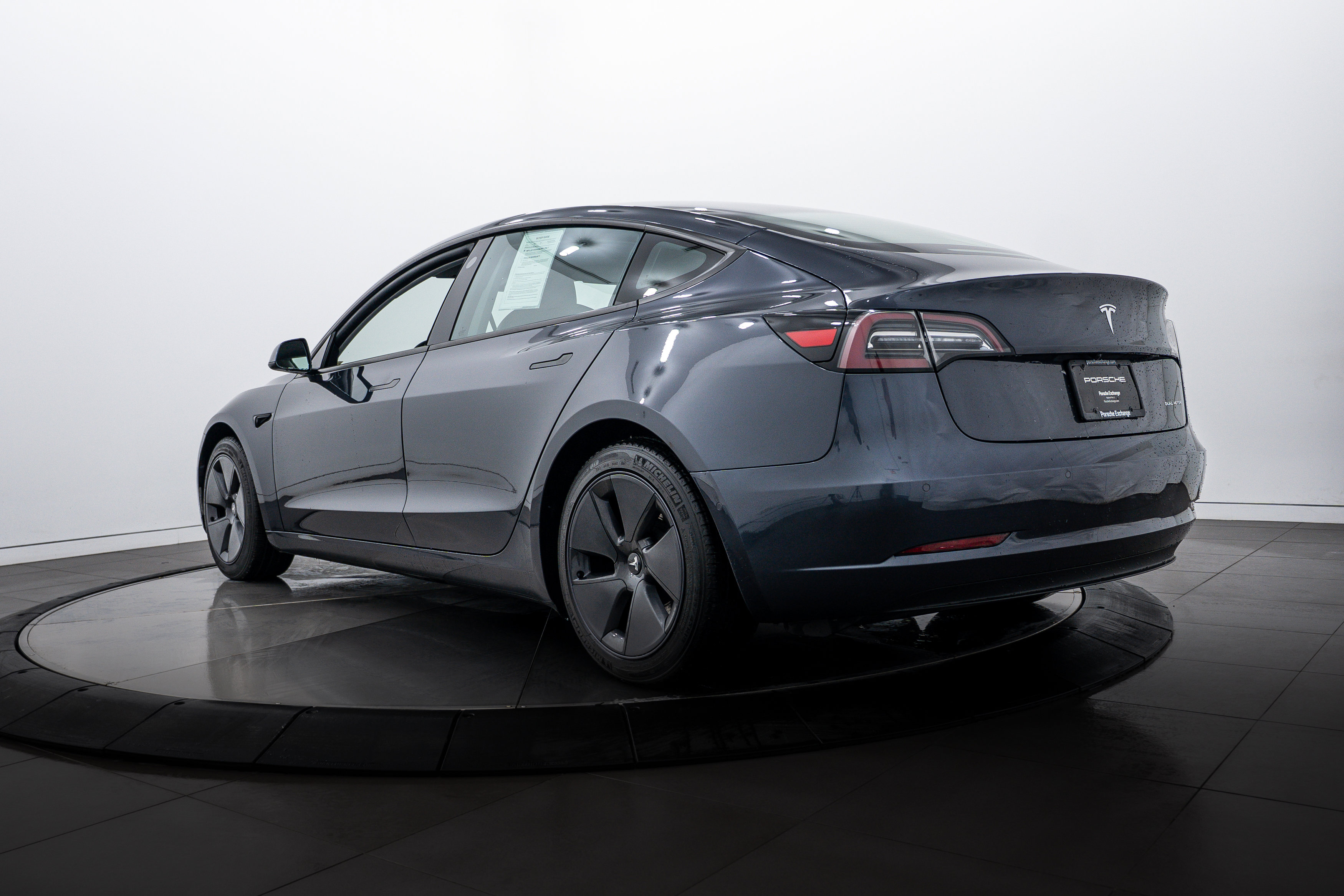 Used 2021 Tesla Model 3 Long Range image 3