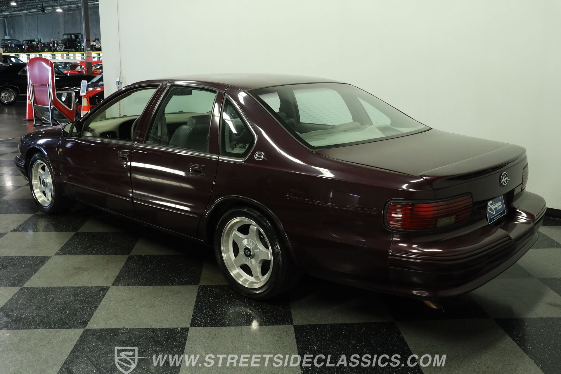Used 1996 Chevrolet Impala SS RWD image 7