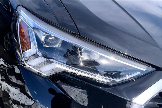 Certified 2025 Audi Q3 2.0T Premium w/ Convenience Package image 28