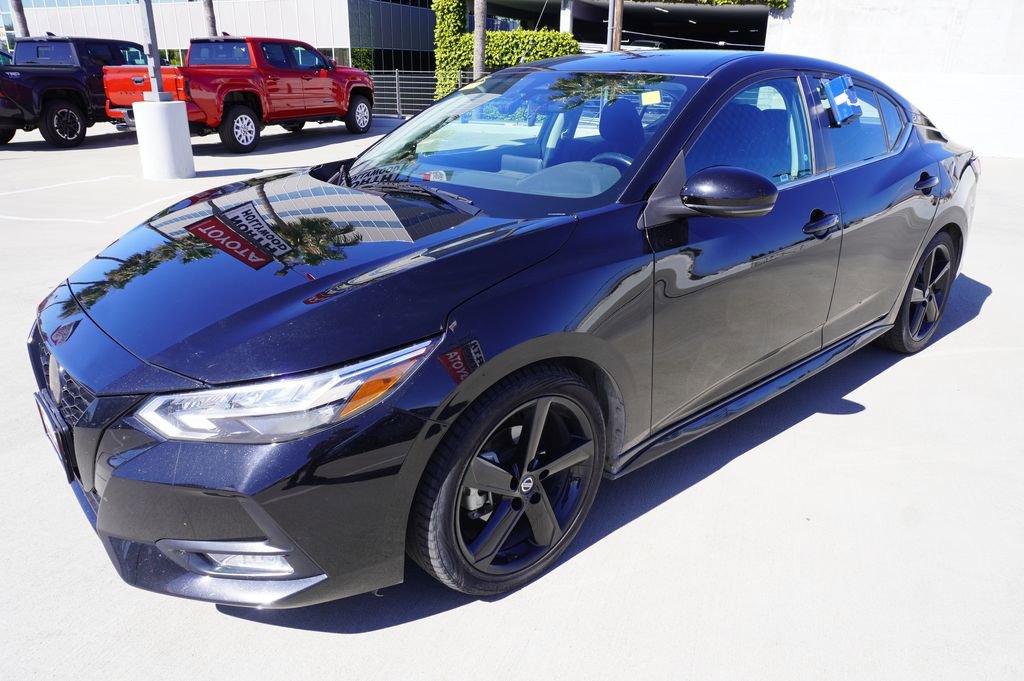 Used 2022 Nissan Sentra SR w/ Midnight Edition image 5