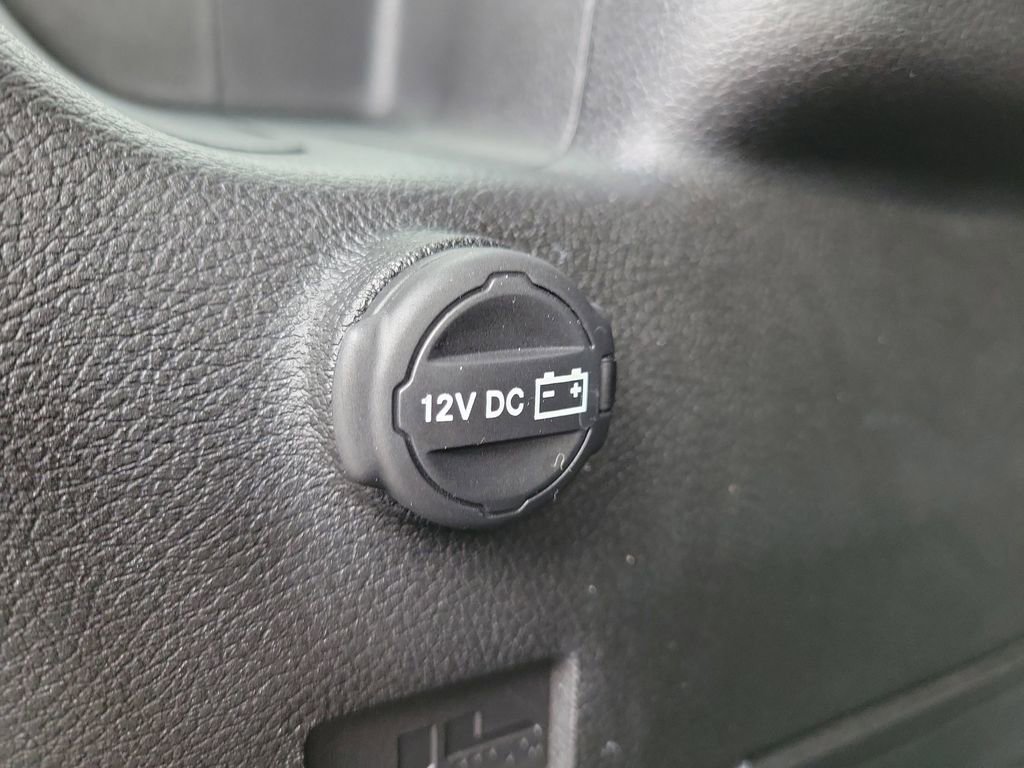 Used 2025 Jeep Wrangler Unlimited Sahara AWD/4WD image 12