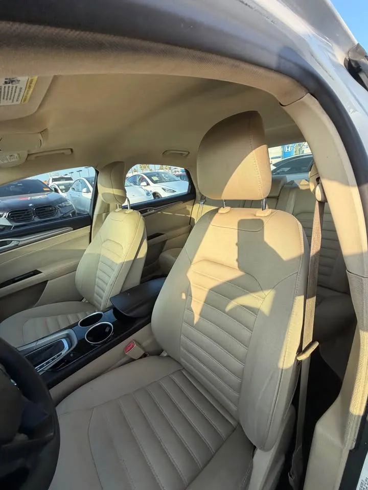 Used 2013 Ford Fusion SE FWD image 7
