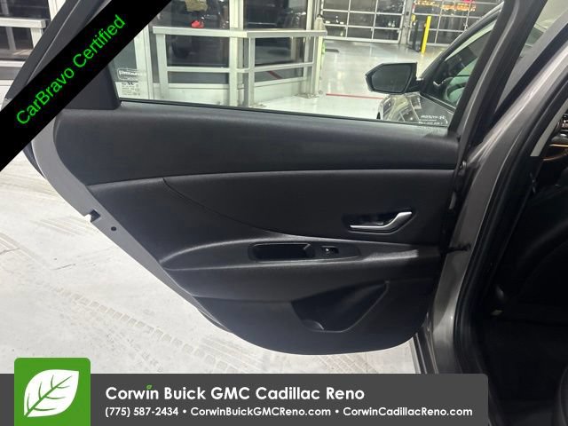 Used 2024 Hyundai Elantra Limited FWD image 30