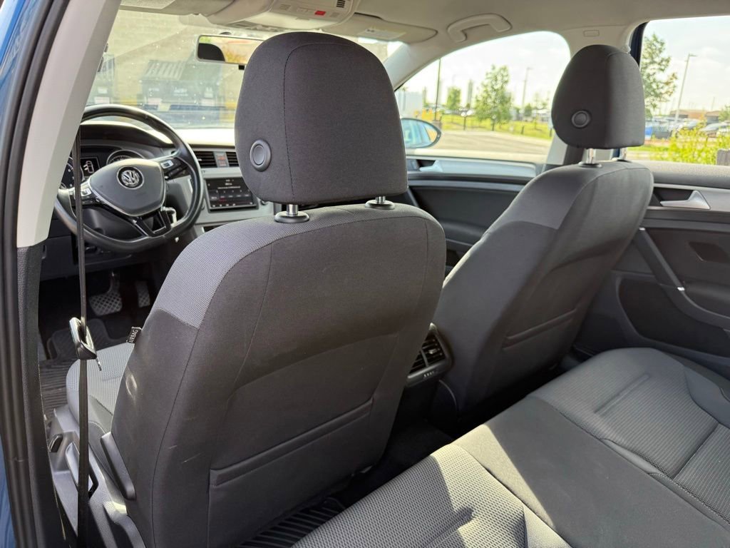 Used 2016 Volkswagen Golf S FWD image 9