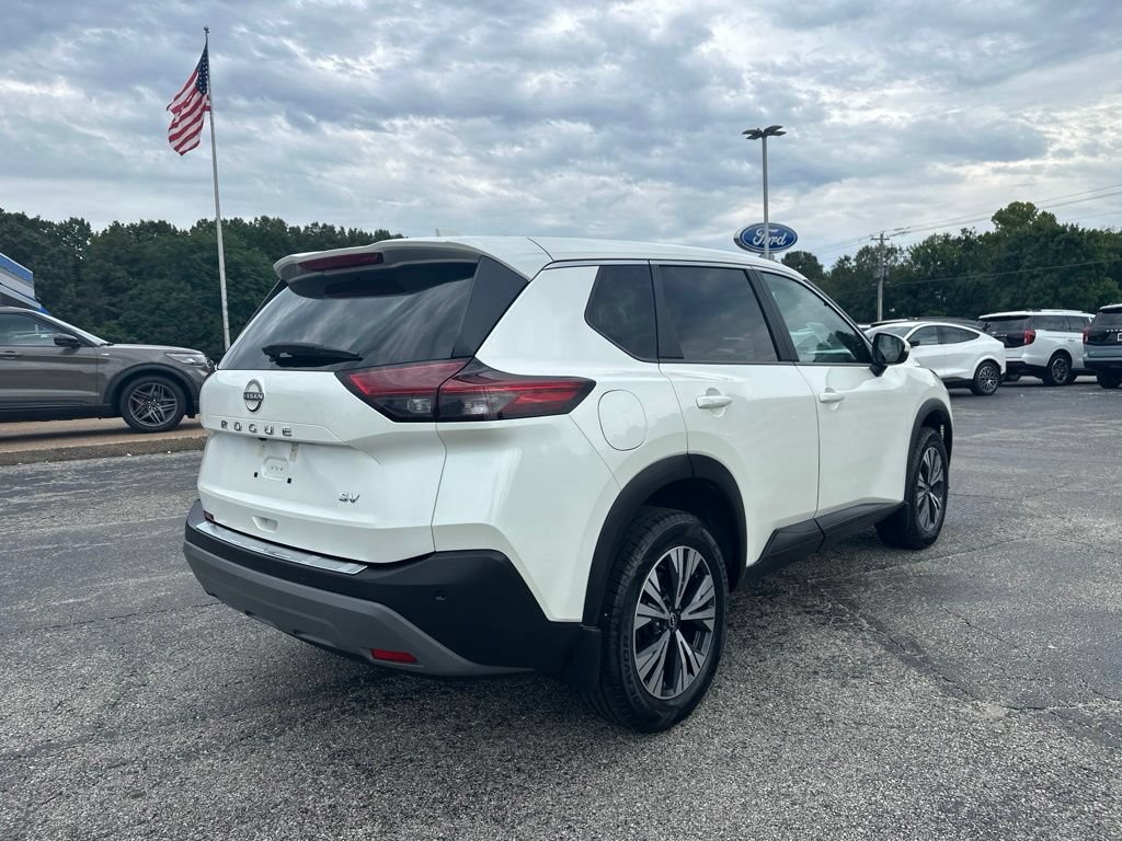 Used 2023 Nissan Rogue SV FWD image 3