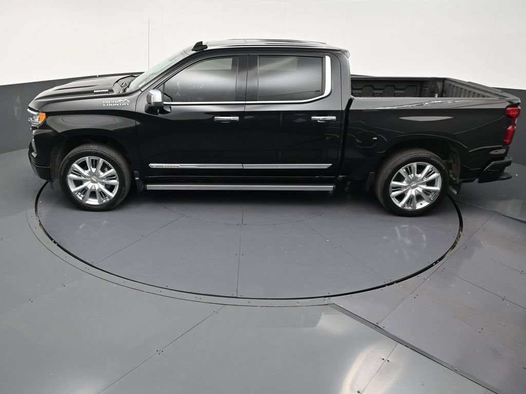 Used 2024 Chevrolet Silverado 1500 High Country AWD/4WD image 14