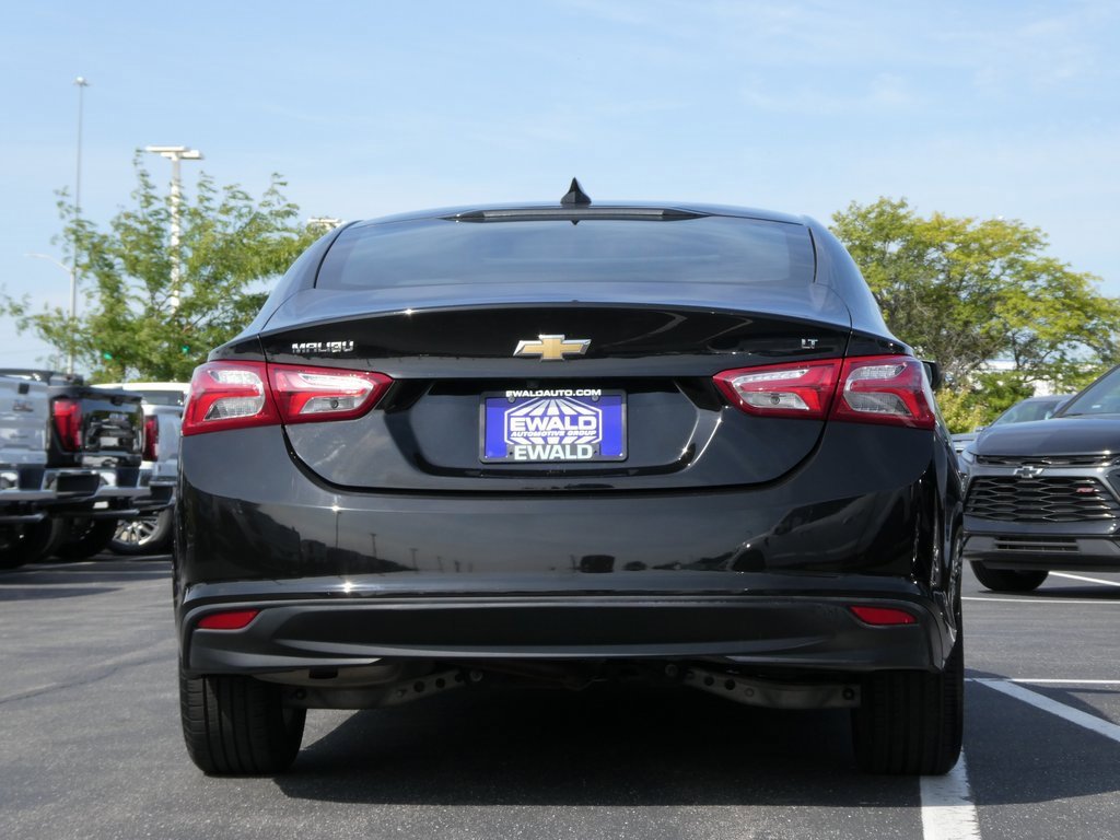 Used 2022 Chevrolet Malibu LT image 23