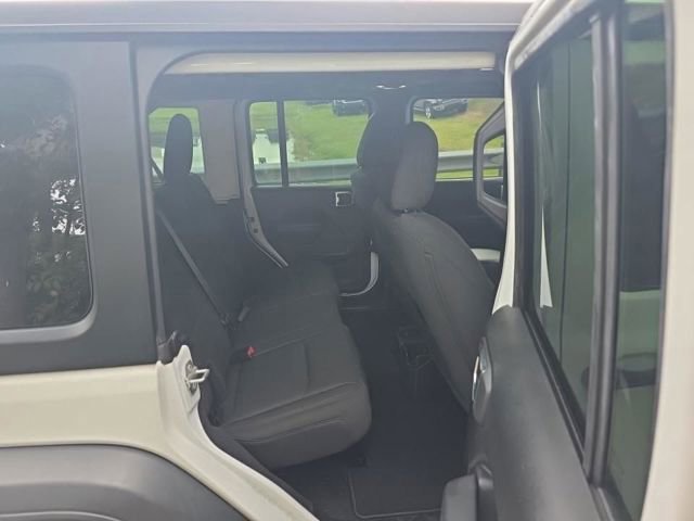 Used 2023 Jeep Wrangler Unlimited Sport AWD/4WD image 15