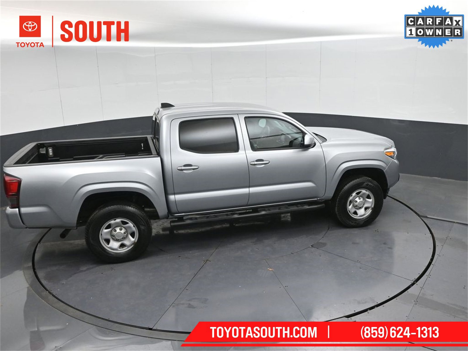 Used 2022 Toyota Tacoma SR image 40