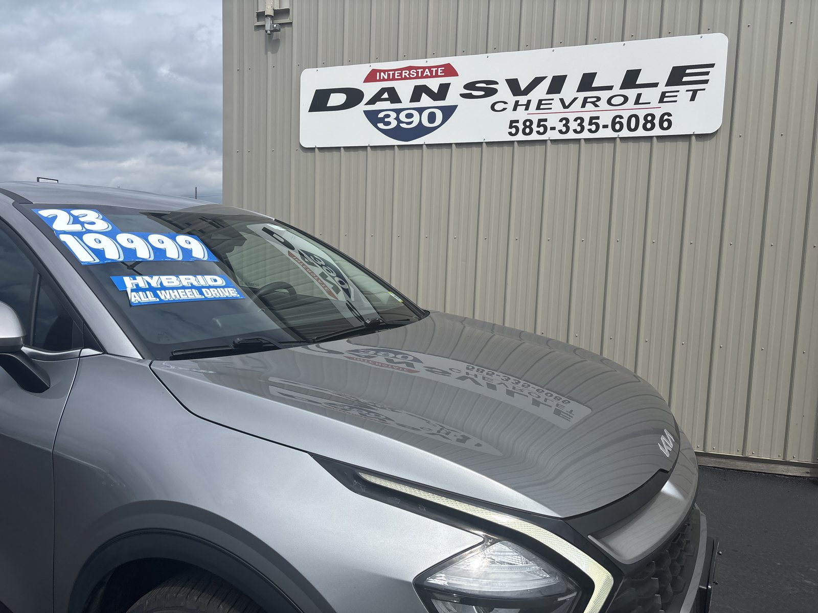 Used 2023 Kia Sportage LX AWD/4WD image 3