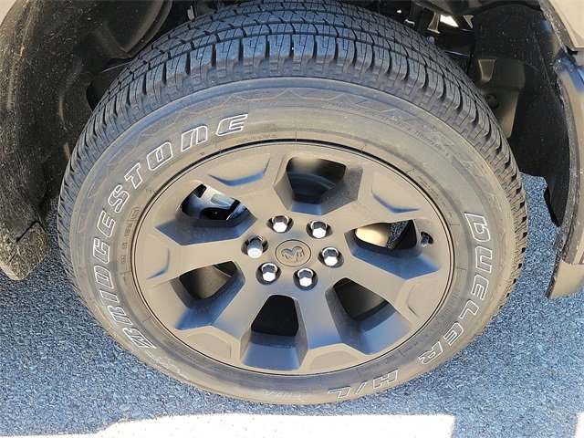 New 2026 RAM 1500 4x4 Crew Cab image 7