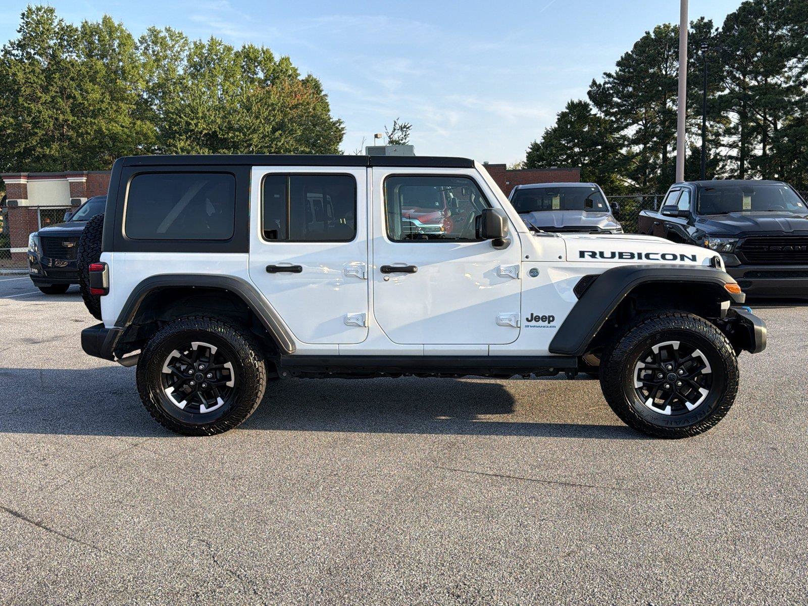 Used 2024 Jeep Wrangler Unlimited Rubicon 4xe AWD/4WD image 4