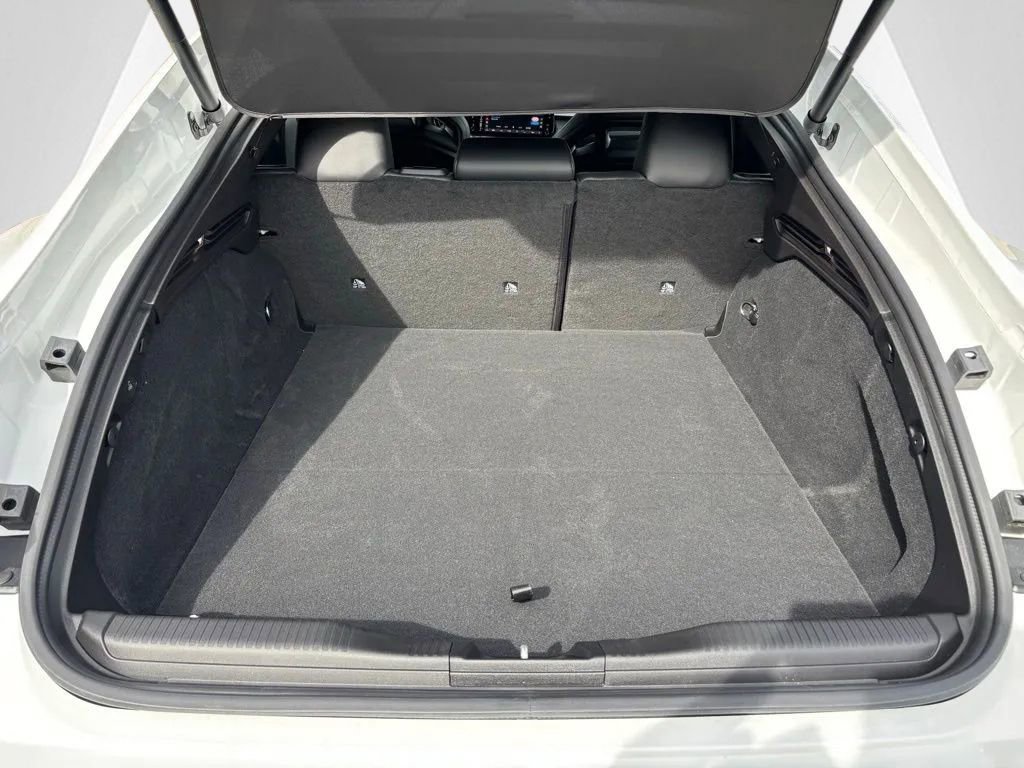 New 2026 Dodge Charger R/T Scat Pack image 32