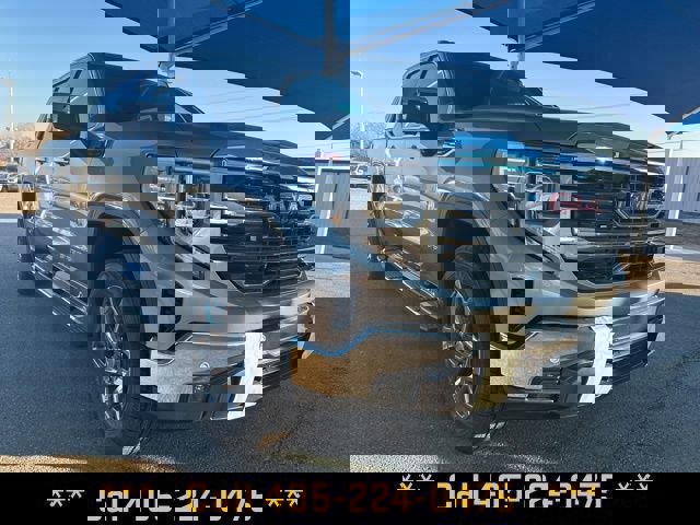 New 2026 GMC Sierra 1500 SLT w/ SLT Premium Package image 16