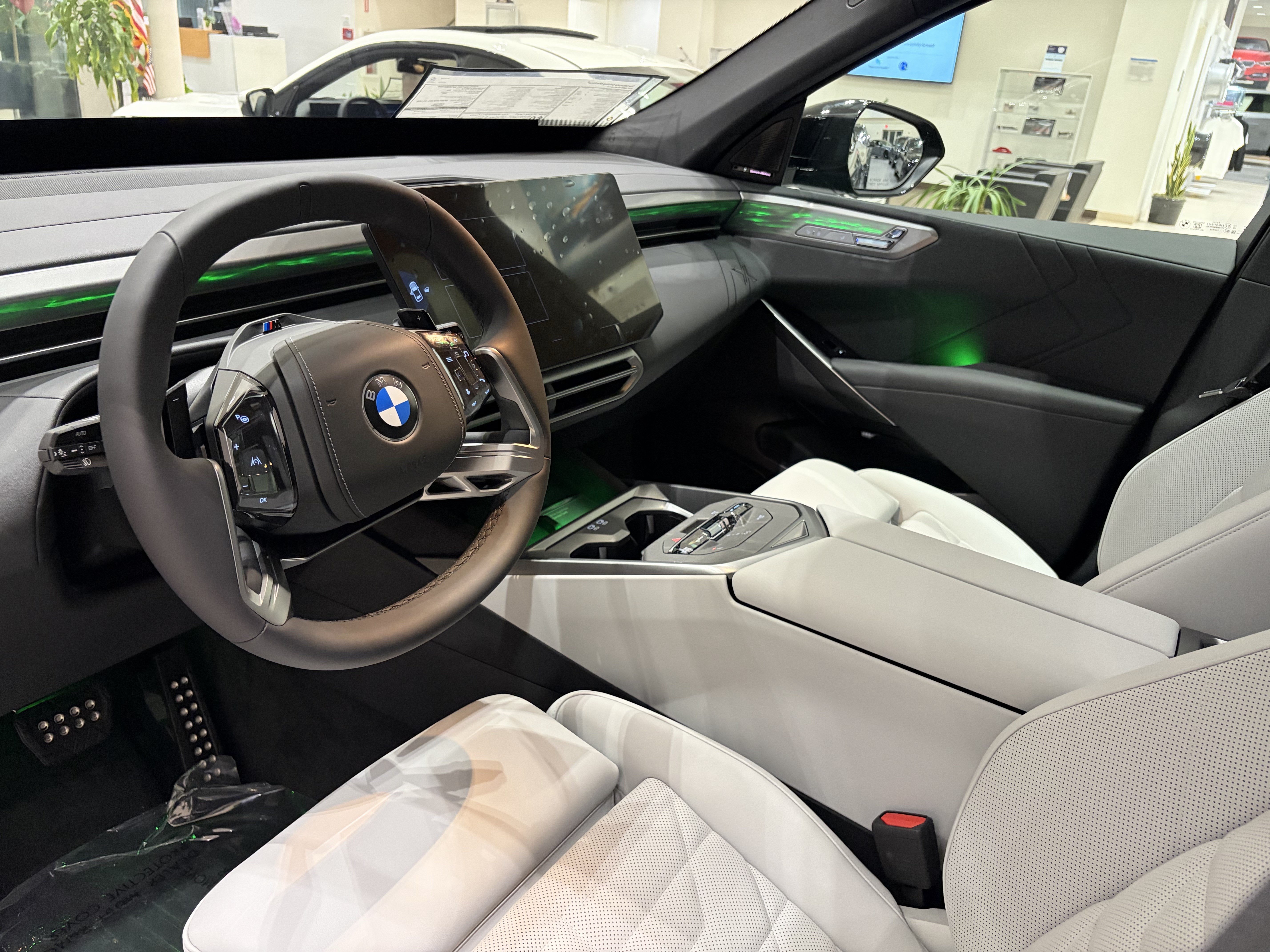 New 2027 BMW X5 xDrive40i w/ M Sport Professional Package AWD/4WD image 10