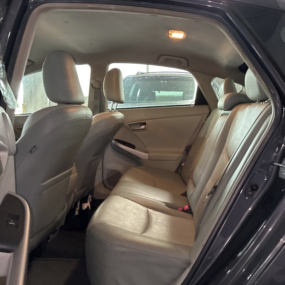 Used 2015 Toyota Prius Four FWD image 4