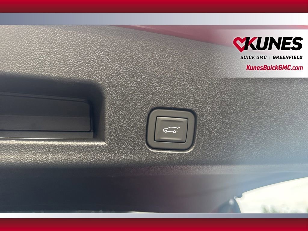 New 2026 Buick Enclave Sport Touring w/ LPO, Floor Liner Package image 39