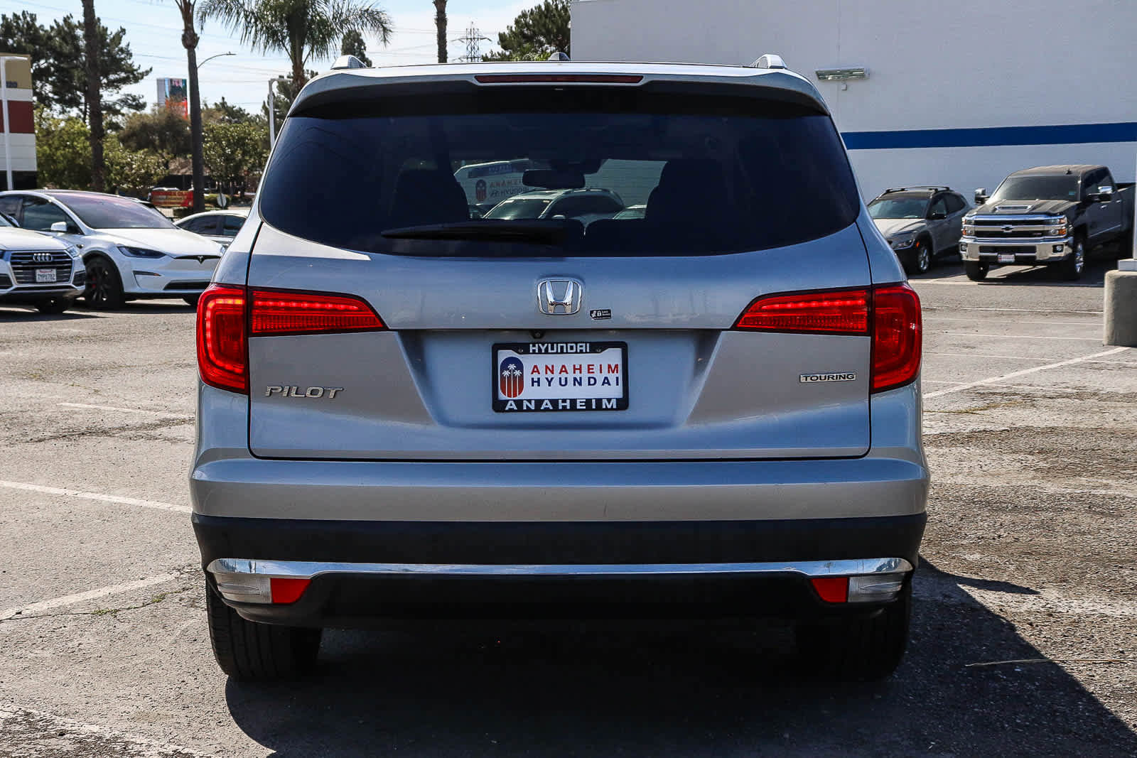 Used 2017 Honda Pilot Touring image 7