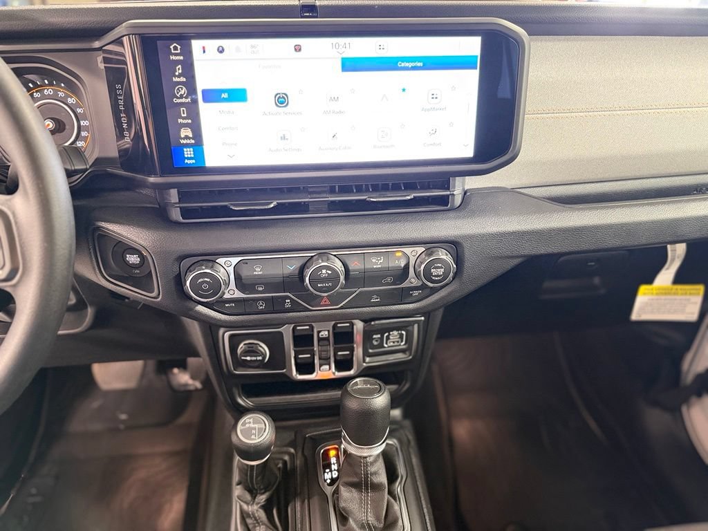 Used 2025 Jeep Gladiator Sport AWD/4WD image 14