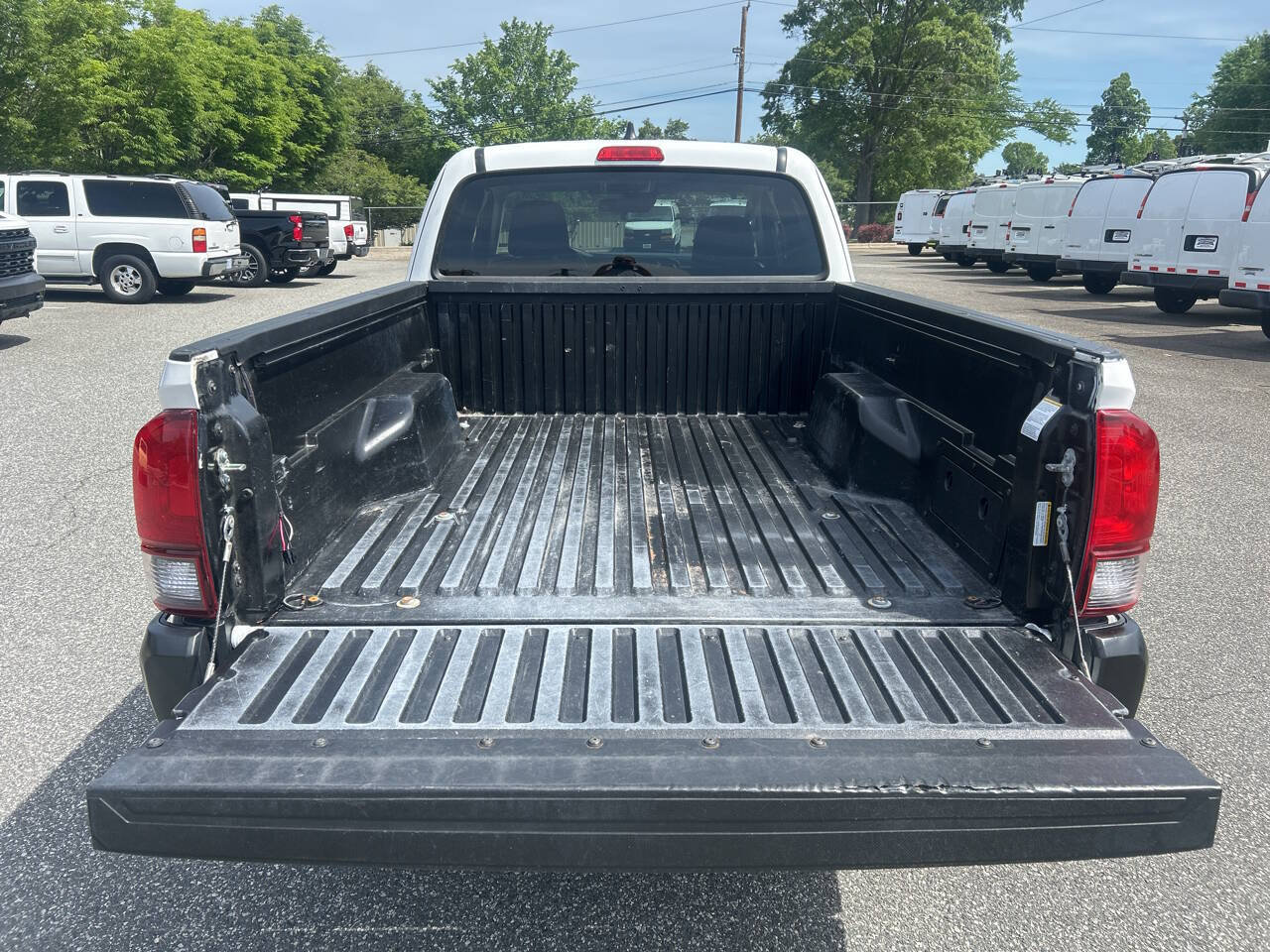 Used 2020 Toyota Tacoma SR RWD image 20